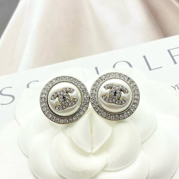 Chanel Pearl CC Stud Earrings ✨ | Crystal Logo Round Design - Picture 5 of 7